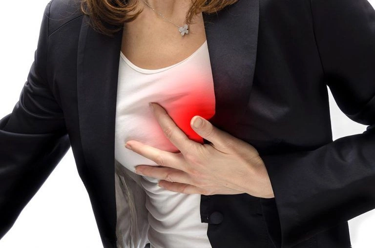 Боли в области сердца - симптомы и причины